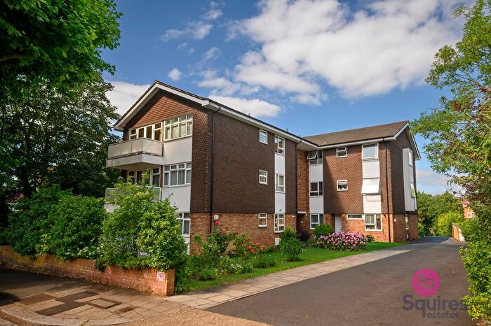 3 Bedroom Flat To Rent In Salisbury Court, Salisbury Avenue, N3