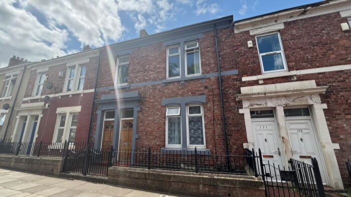 3 Bedroom Apartment To Rent In Dilston Road, Newcastle, NE4