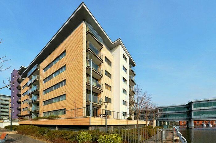 2 Bedroom Apartment To Rent In Latitude Court, London, E16