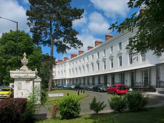 1 Bedroom Flat To Rent In Lansdowne Crescent, Willes Road, Leamington Spa, Warwickshire CV32