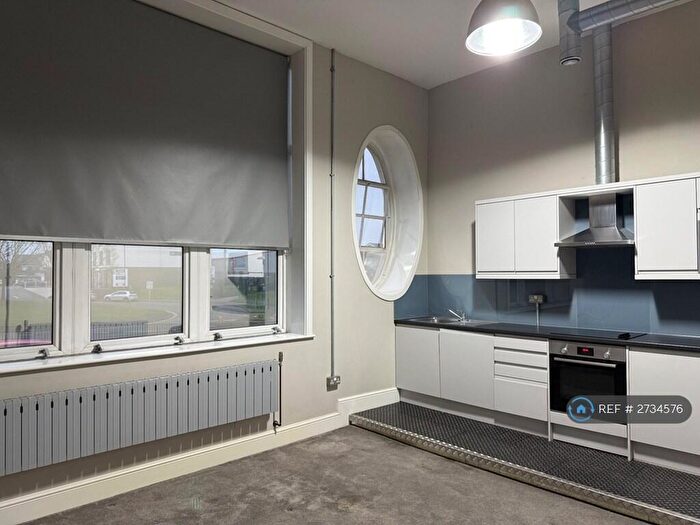 2 Bedroom Flat To Rent In Welch House, Hyde Park, Doncaster, DN4