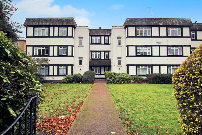 1 Bedroom Flat To Rent In Mapperley Close (), Wanstead, E11