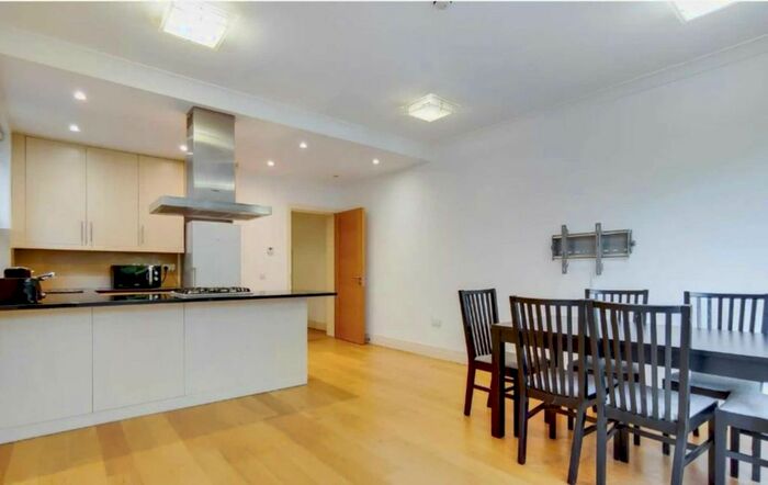 2 Bedroom Flat To Rent In Madeley Road, London, W5