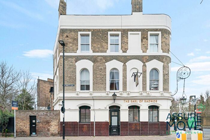 2 Bedroom Apartment To Rent In King Henrys Walk, London, N1