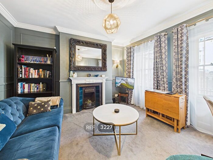 1 Bedroom Flat To Rent In Russell Square, Brighton, BN1