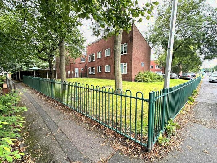 1 Bedroom Flat To Rent In Crown Place, Sandy Lane, Worksop, S80