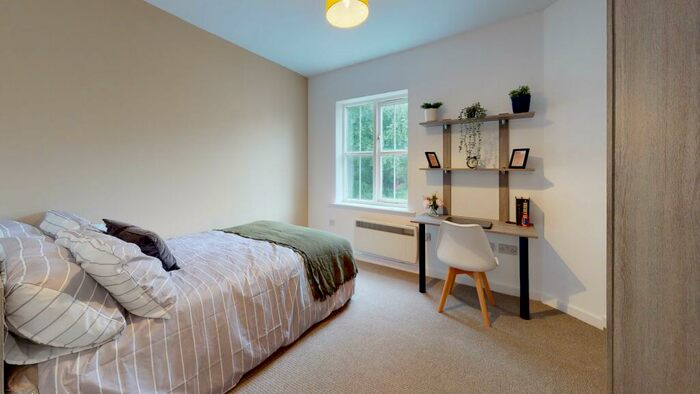 2 Bedroom Flat To Rent In St Michaels Lane, Headingley, Leeds, LS6