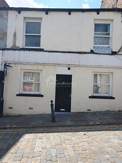 7 Bedroom Block Of Flats For Sale In Daisy Hill, Dewsbury, WF13