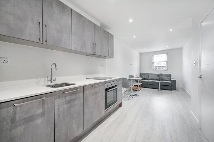 1 Bedroom Flat To Rent In Ingham Road, West Hampstead, NW6