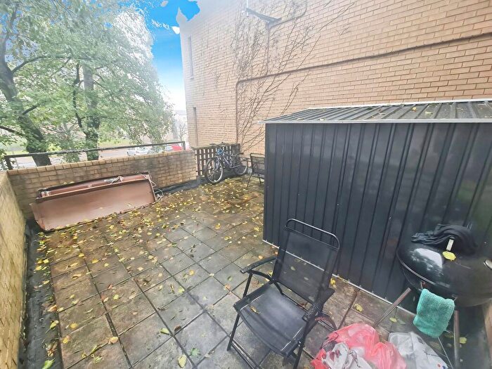 1 Bedroom Flat For Sale In Talland Avenue, Milton Keynes, MK6