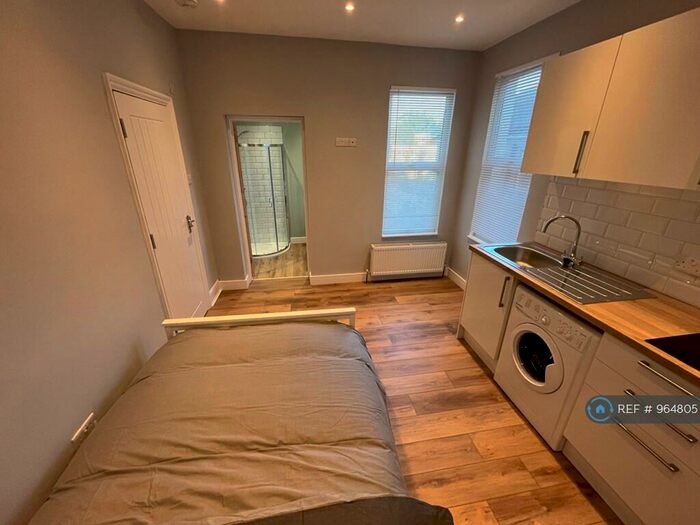 1 Bedroom Flat To Rent In Luton, Luton, LU3