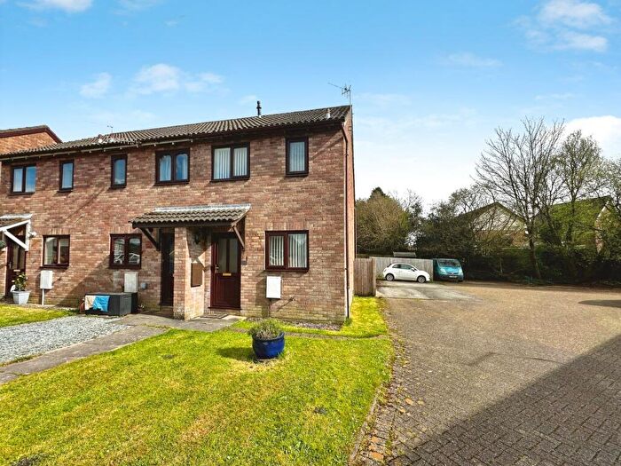 2 Bedroom End Of Terrace House For Sale In Davis Avenue, Bryncethin, Bridgend, CF32