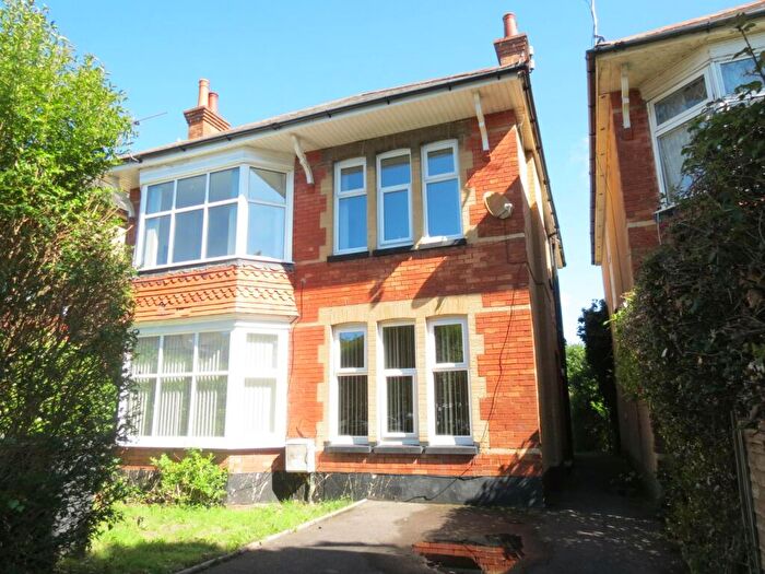 5 Bedroom House To Rent In Bedroom House In Bournemouth, BH9