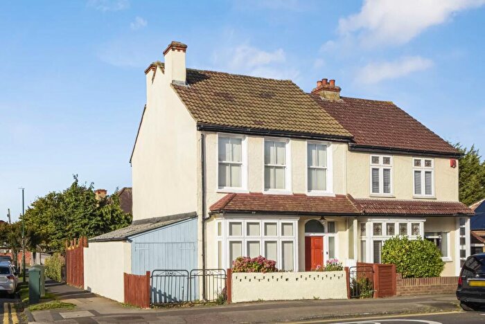 3 Bedroom Semi-Detached House For Sale In Sunningdale Road, Cheam, SM1