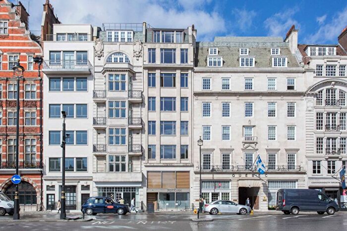1 Bedroom Flat To Rent In Pall Mall, St James's, SW1Y
