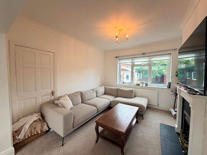 3 Bedroom Semi-Detached House To Rent In Barton Road, Stretford, M32