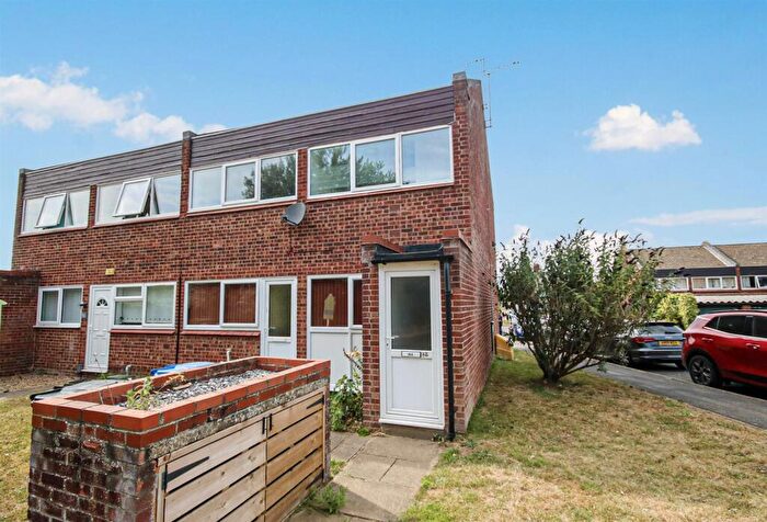 2 Bedroom Flat For Sale In Templemere, Norwich, NR3