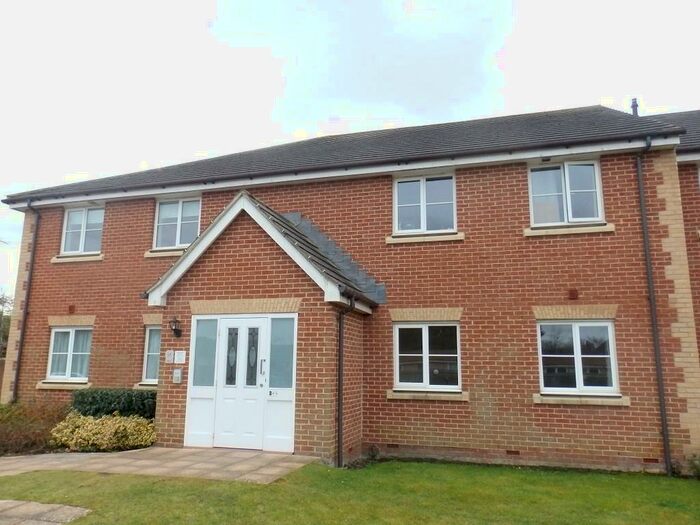 2 Bedroom Apartment To Rent In St. Michaels Road, Newbury, Berkshire, RG14