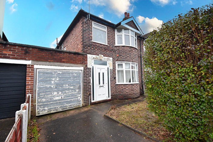 3 Bedroom Semi-Detached House For Sale In Whitegate Park, Flixton, M41