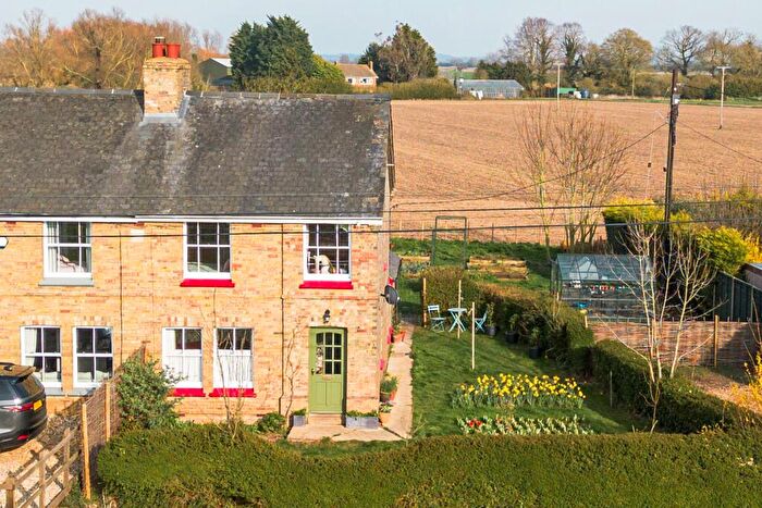 3 Bedroom Semi Detached House For Sale In Charming Victorian-Era Cottage In Terrington St. Clement, PE34