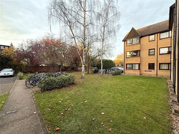 1 Bedroom Flat For Sale In St. Stephens Place, Cambridge, Cambridgeshire, CB3