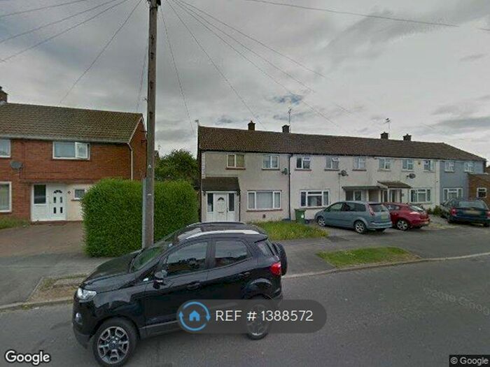 2 Bedroom End Of Terrace House To Rent In Warwick Road, Bletchley, Milton Keynes, MK3