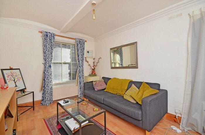 1 Bedroom Flat To Rent In Commercial Street, Spitalfields, London, E1