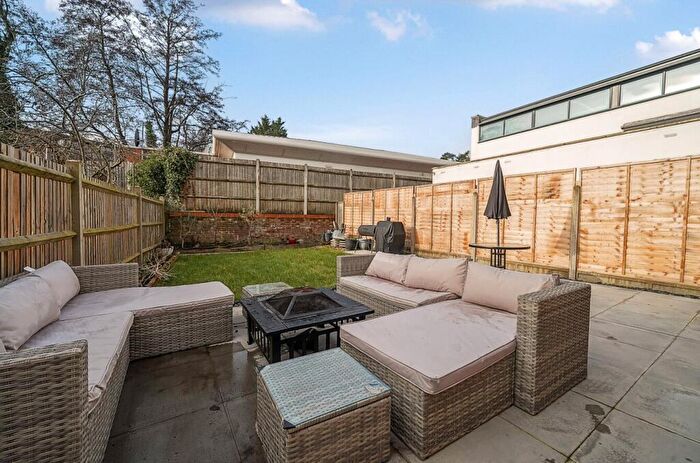 3 Bedroom Detached House For Sale In Bridge Road, Bagshot, Surrey, GU19