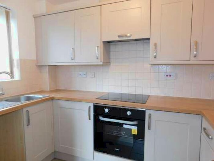 2 Bedroom Flat To Rent In Peterhouse Close, West Town, Peterborough, PE3