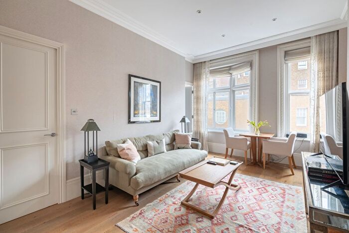 1 Bedroom Flat To Rent In Wilbraham Place, Chelsea, SW1X