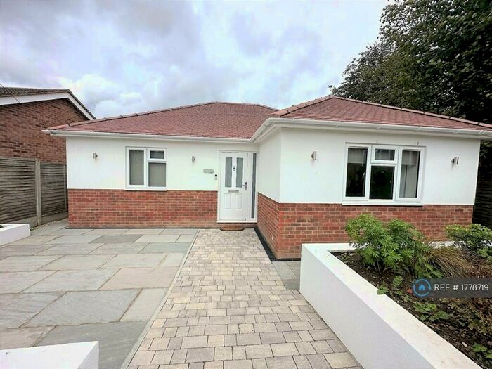 2 Bedroom Bungalow To Rent In Nursery Close, Swanley, BR8