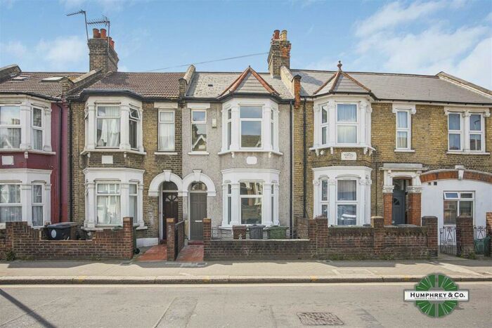 3 Bedroom Terraced House To Rent In Palmerston Road, London, E17