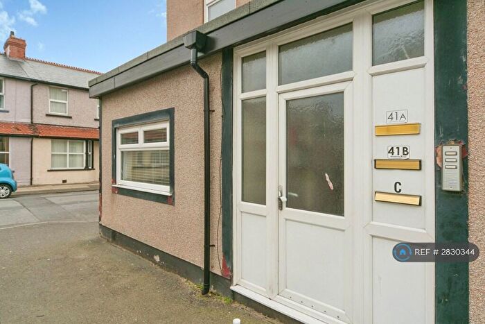 1 Bedroom Flat To Rent In Mowbray Rd, Llandudno, LL30
