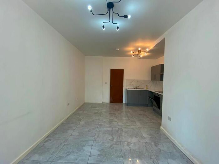 2 Bedroom Flat To Rent In Private Road, Standard Hill, Coalville, LE67