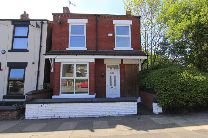 3 Bedroom Detached House For Sale In Dukinfield Road, Hyde, SK14