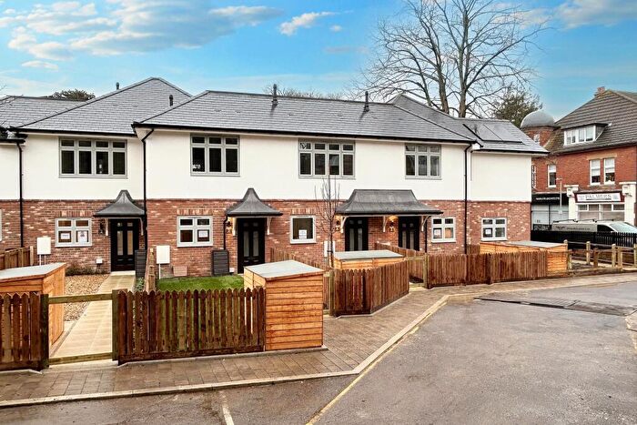 2 Bedroom Terraced House For Sale In Ashley Cross, BH14