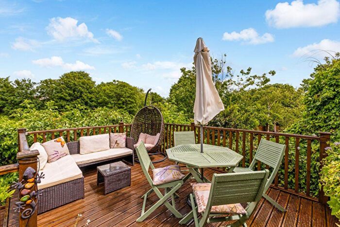 4 Bedroom Semi Detached House For Sale In St Oswalds Road | Redland, BS6
