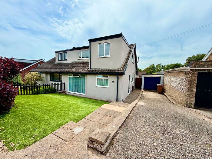 3 Bedroom Semi-Detached House For Sale In Solent Close, Pontllanfraith, NP12