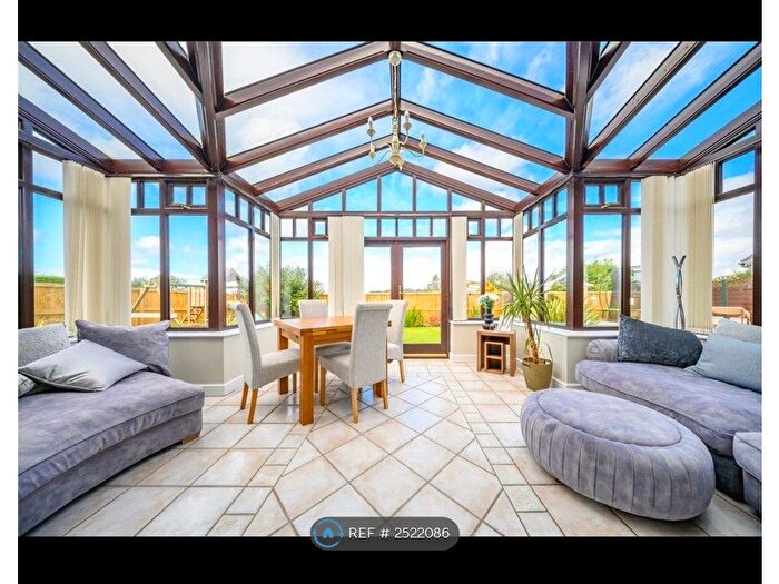 5 Bedroom Detached House To Rent In The Nook, Tingley, WF3