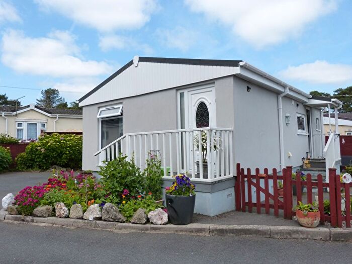 2 Bedroom Mobile/park Home For Sale In Gwel Ryan, Luxulyan, PL30