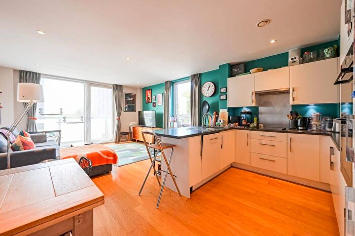 2 Bedroom Flat For Sale In East Central Apartments, Station Approach, Walthamstow, London, E17