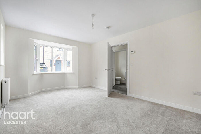 3 Bedroom Semi-Detached House For Sale In Lutterworth Road, Lutterworth, LE17