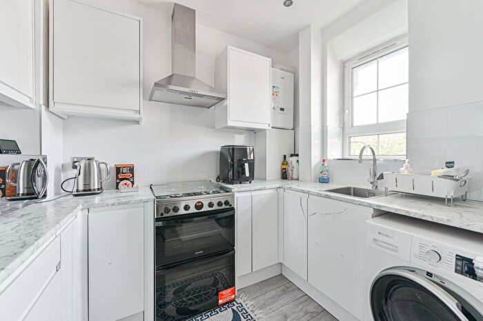 1 Bedroom Flat For Sale In Friary Estate, Peckham, London, SE15