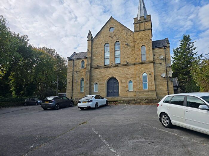 2 Bedroom Property To Rent In Smith Lane, Bradford, BD9