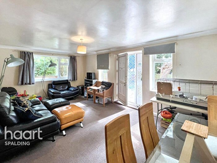 2 Bedroom Bungalow For Sale In Drove Road, Shepeau Stow, PE12
