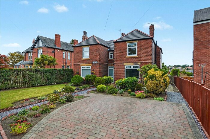 3 Bedroom Semi-Detached House For Sale In Royds Lane, Rothwell, Leeds, LS26