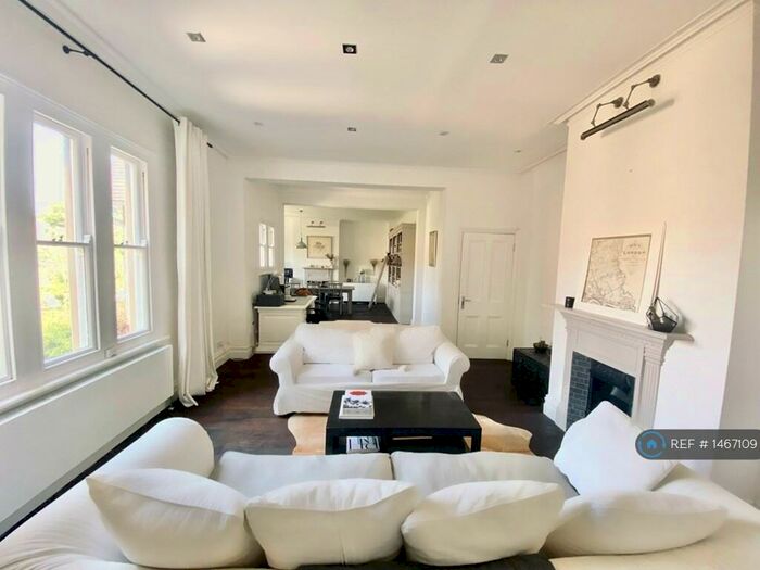 2 Bedroom Flat To Rent In Staverton Road, Oxford, OX2