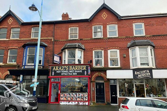 2 Bedroom Apartment For Sale In The Crescent, Lytham St Annes, Lytham St. Annes, Lancashire, FY8