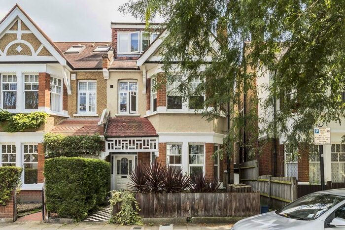 2 Bedroom Flat To Rent In Foster Road, London, W4