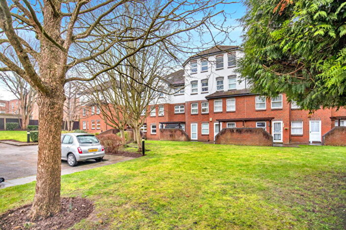Studio For Sale In Overton Road, Sutton, SM2